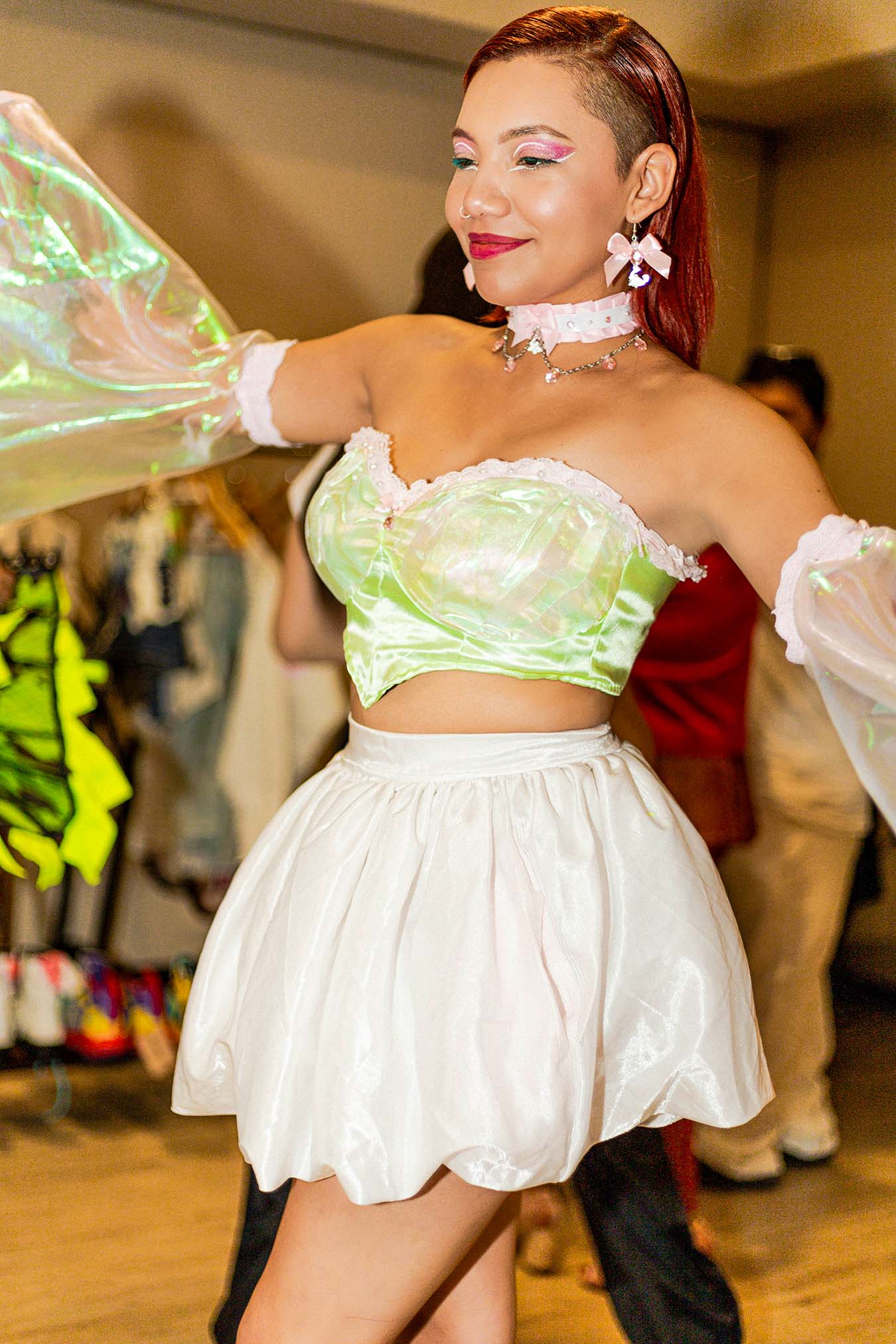 LOOKBOOK Electric Catwalk Style Mood Vibe Fluor Neon Glitter Nights Photoshoot Memories of Tokio Sheep