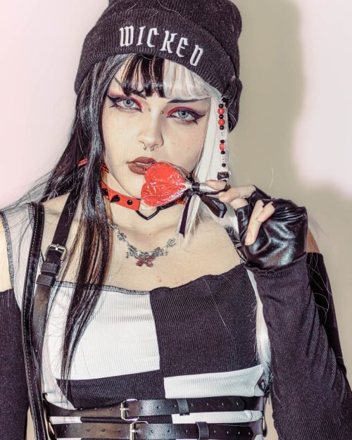 Lookbook Photoshoot Rompe lo Dulce Soft Backdrop Cute Dark Pink Choker Earrings Candy Portrait