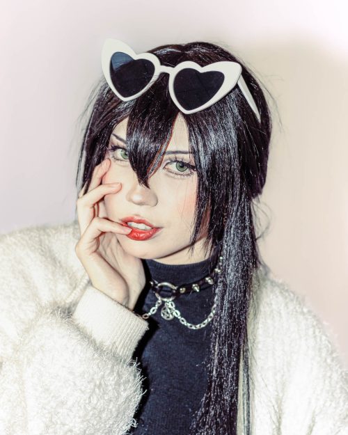 Lookbook Photoshoot Rompe lo Dulce Soft Backdrop Cute Dark Pink Choker Earrings Candy Portrait