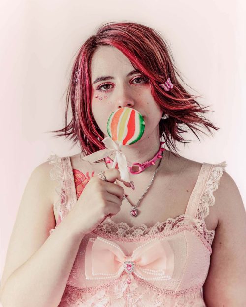 Lookbook Photoshoot Rompe lo Dulce Soft Backdrop Cute Dark Pink Choker Earrings Candy Portrait