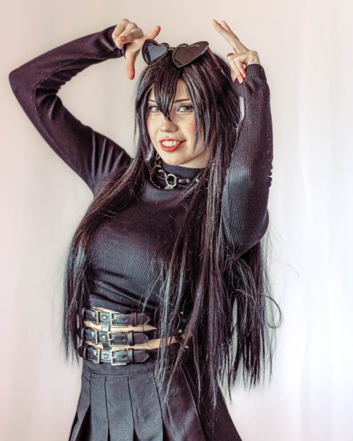 Lookbook Photoshoot Rompe lo Dulce Soft Backdrop Cute Dark Pink Choker Earrings Candy Portrait